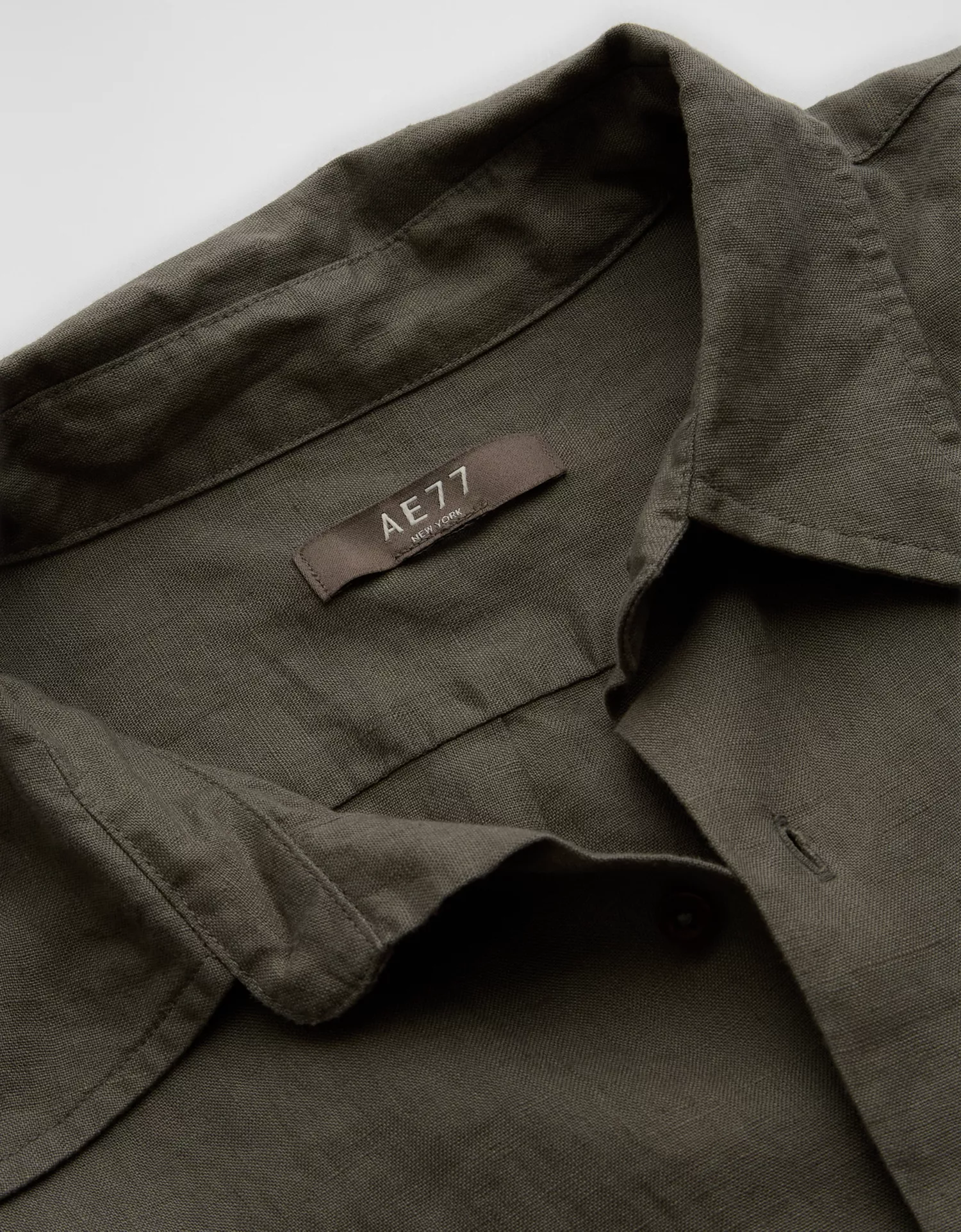 AE77 Premium Relaxed Linen Button-Up Shirt - thumbnail 5