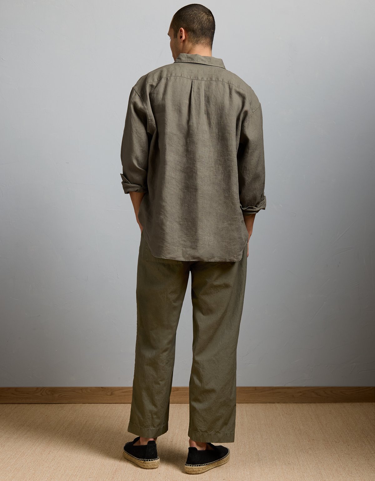 AE77 Premium Relaxed Linen Button-Up Shirt - image 3