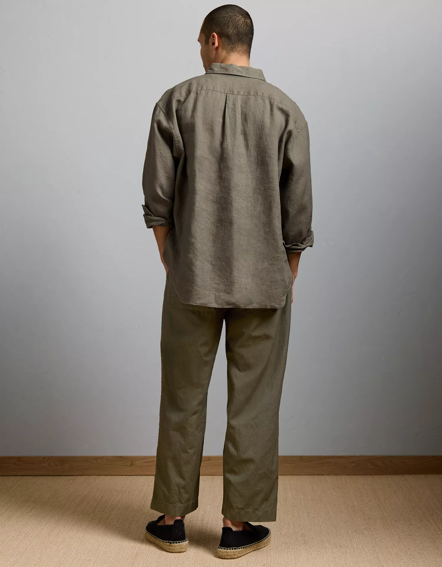 AE77 Premium Relaxed Linen Button-Up Shirt - thumbnail 3