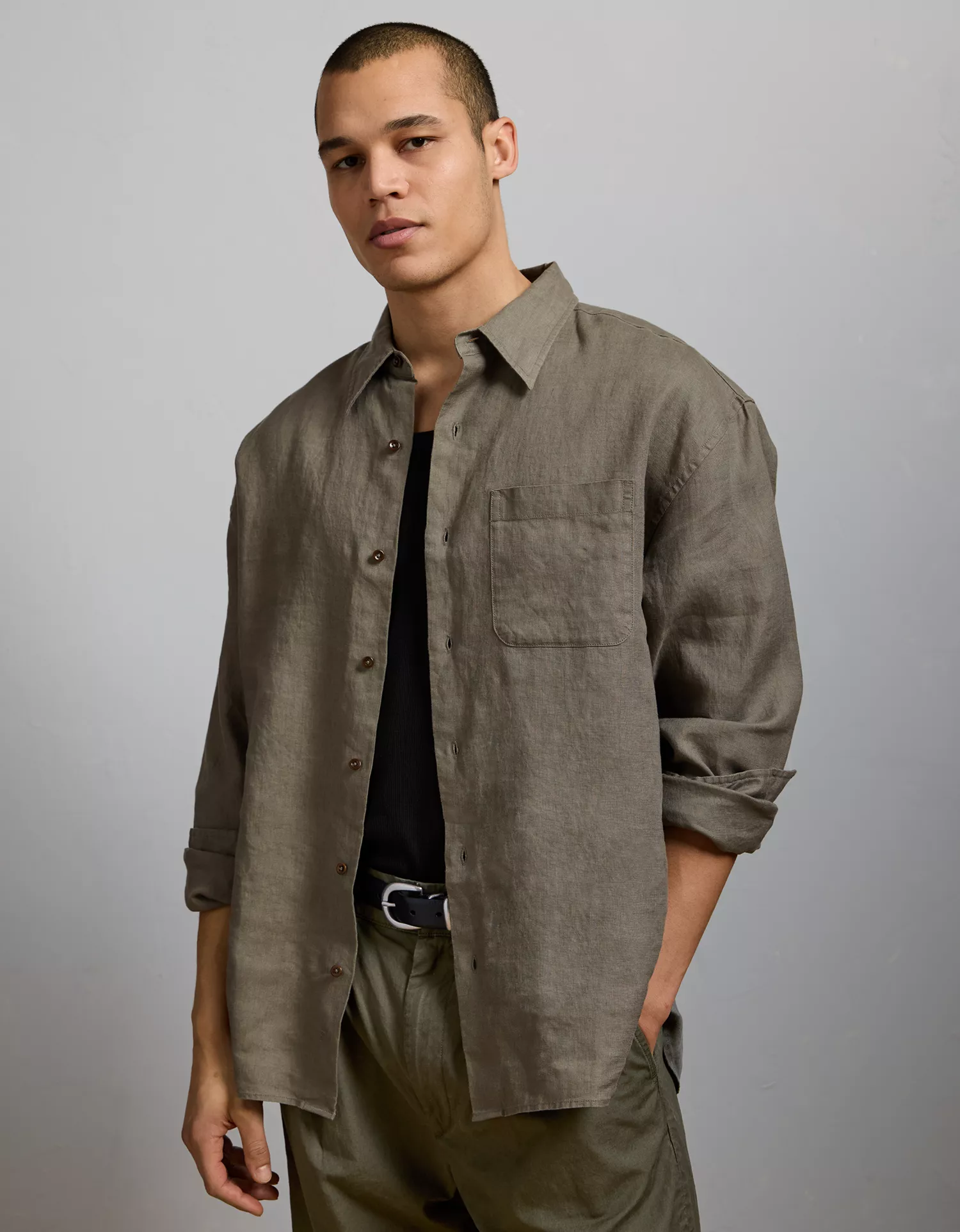 AE77 Premium Relaxed Linen Button-Up Shirt - thumbnail 2