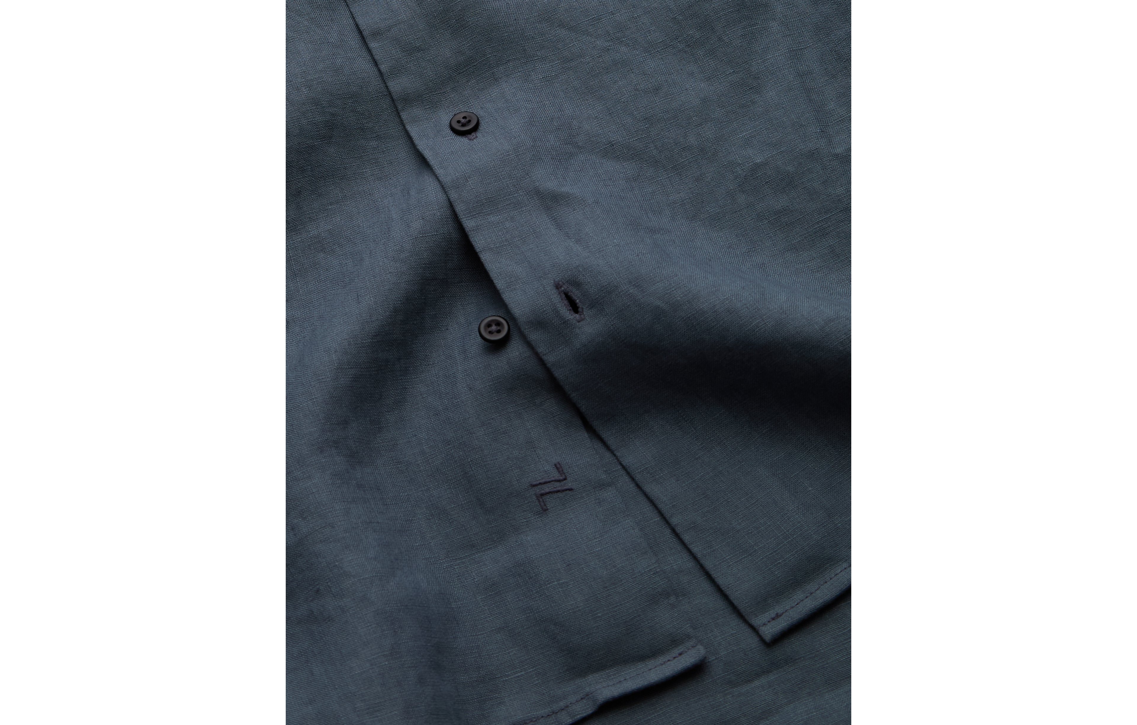 AE77 Premium Relaxed Linen Button-Up Shirt