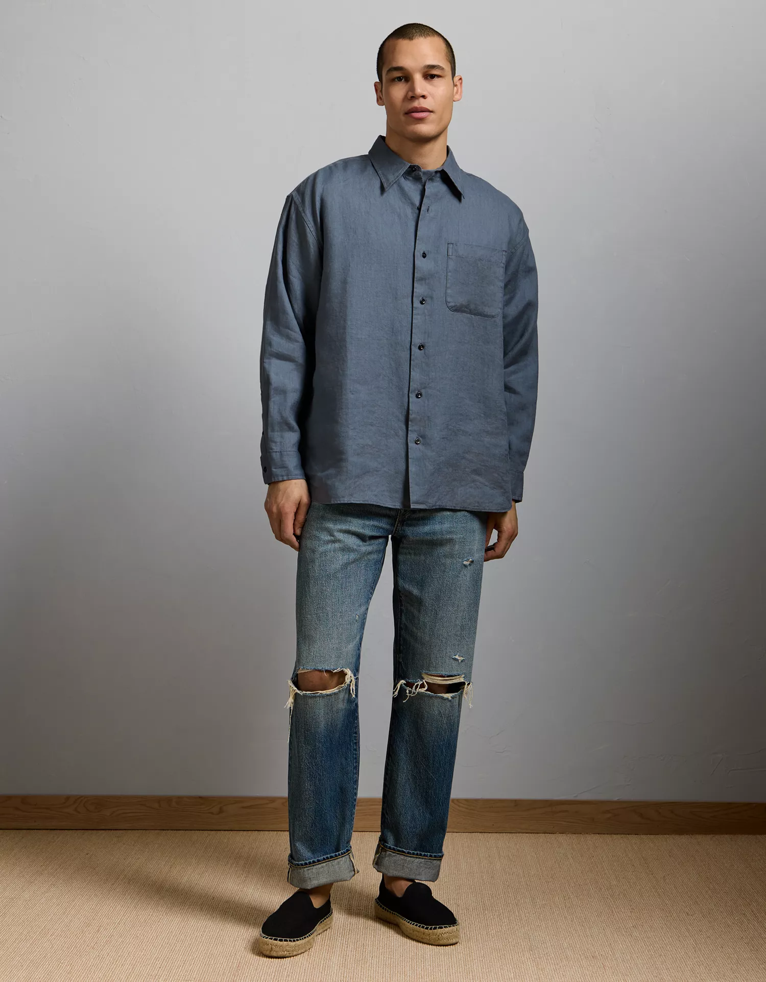 AE77 Premium Relaxed Linen Button-Up Shirt - thumbnail 8
