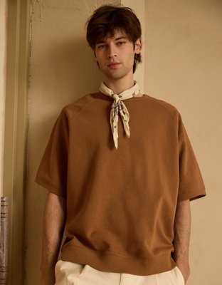 AE77 Premium Short-Sleeve Sweatshirt