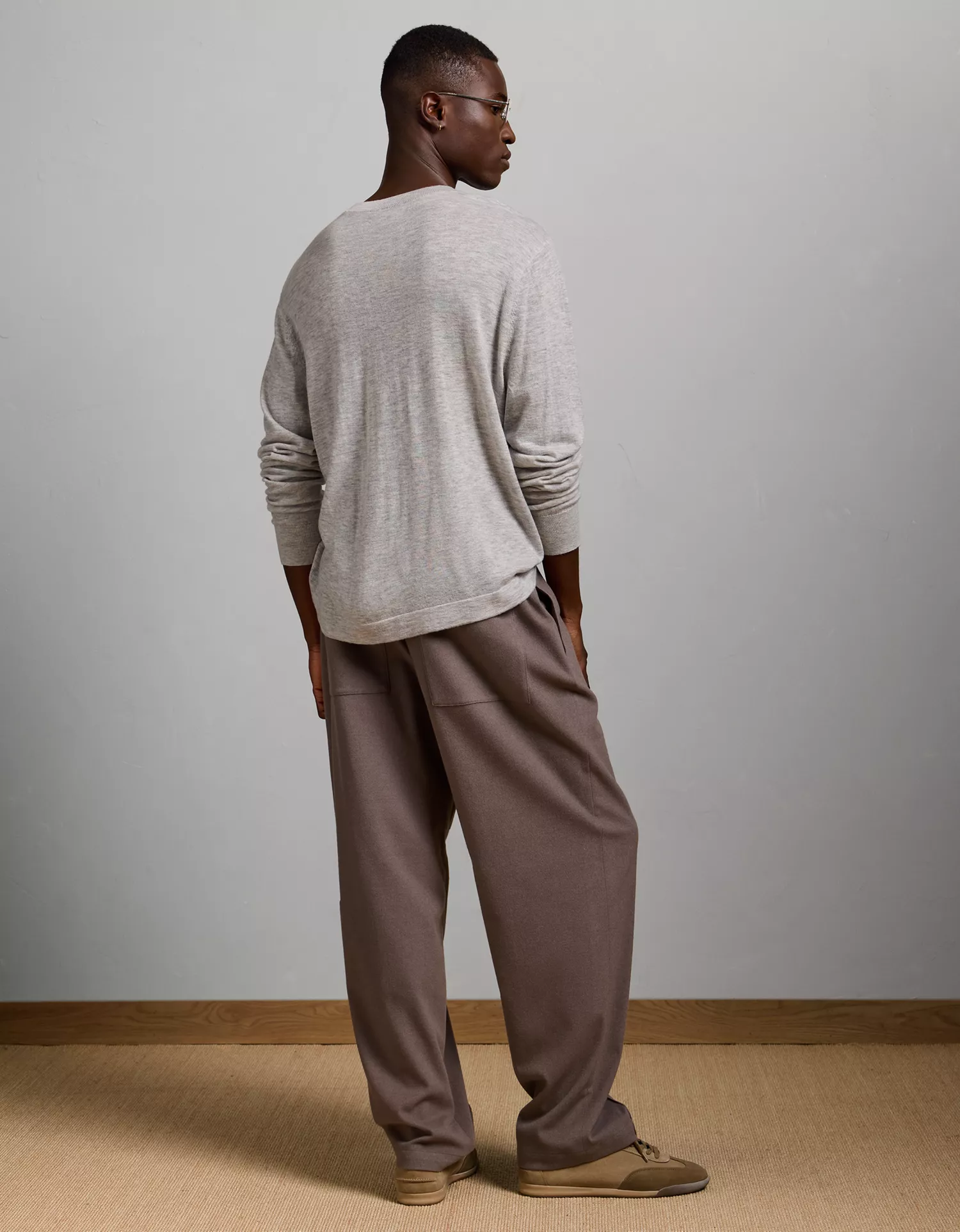 AE77 Premium Merino Wool Sweater - thumbnail 2