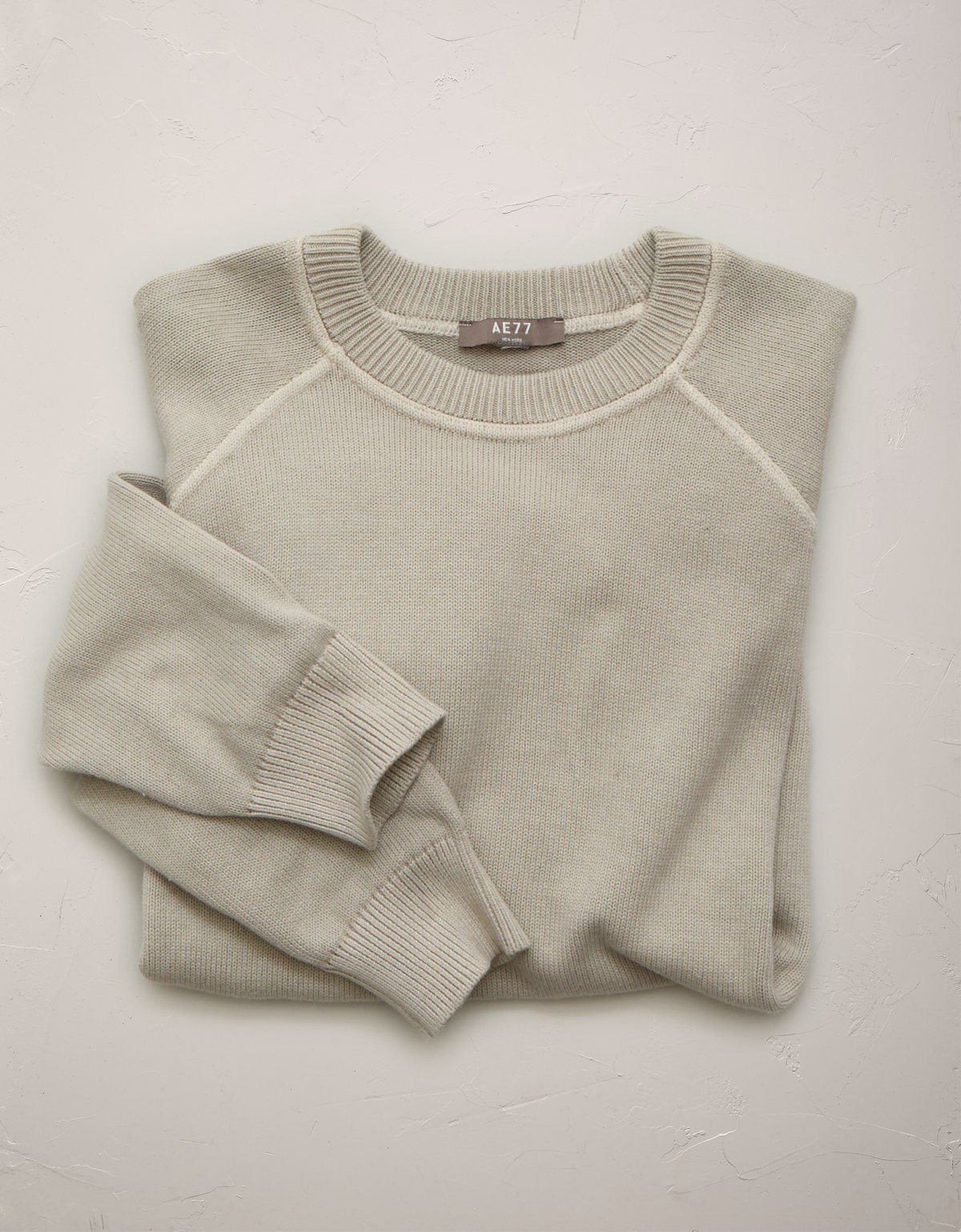 AE77 Garment-Washed Raglan Sweater - image 4