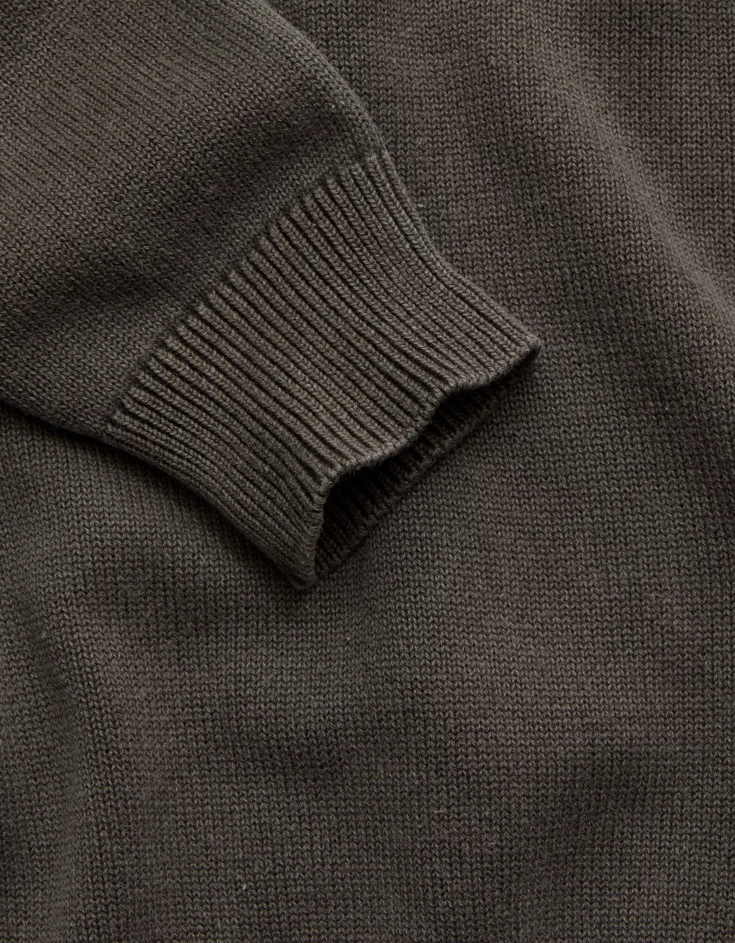 AE77 Garment-Washed Raglan Sweater - thumbnail 7