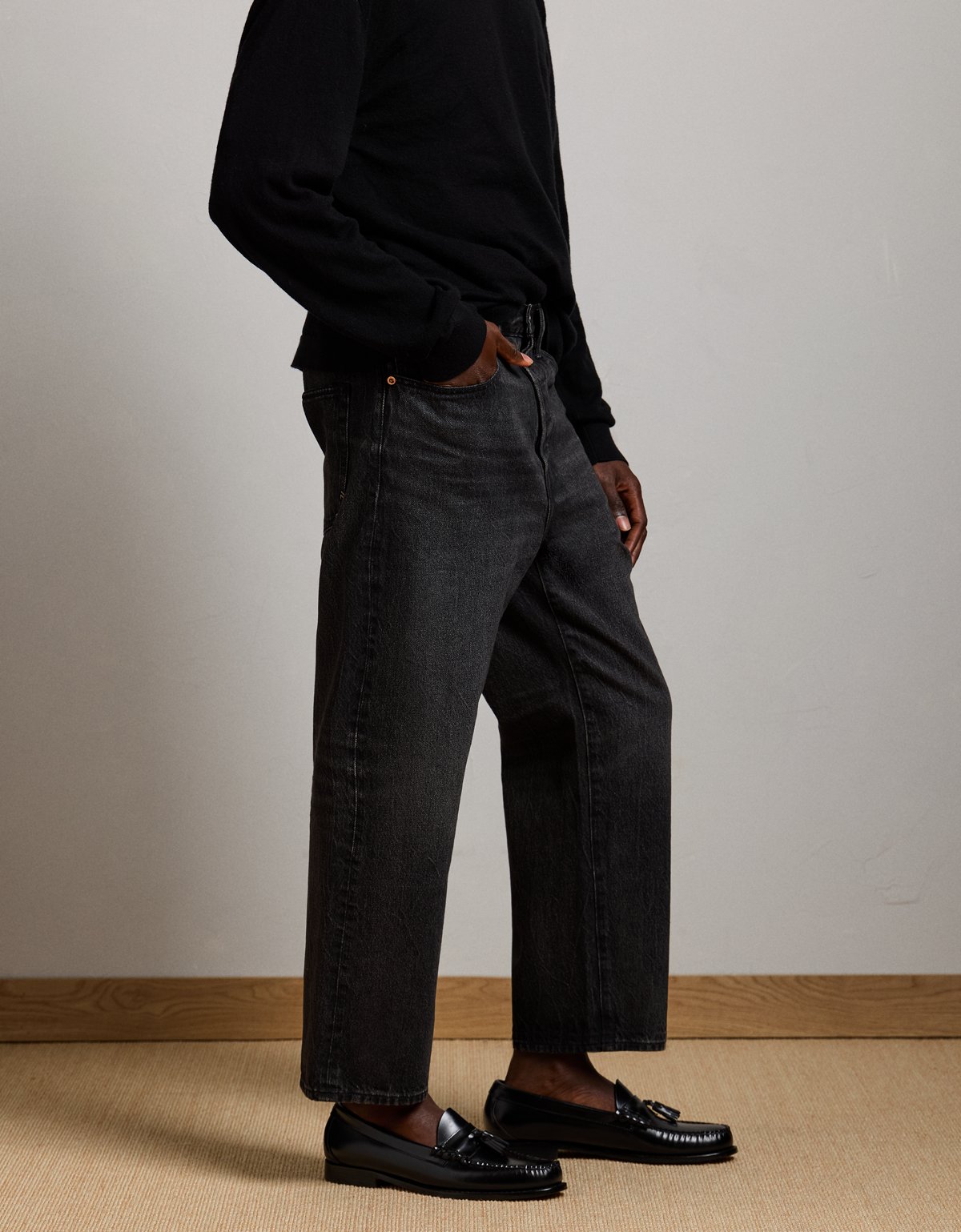 AE77 Loose Ankle Jean - image 5