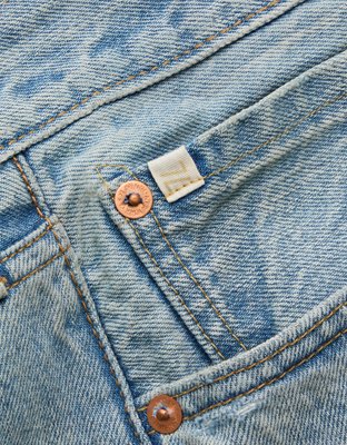 AE77 Loose Ankle Jean