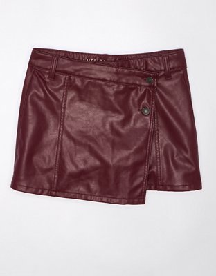 AE High-Waisted Baggy Vegan Leather Short