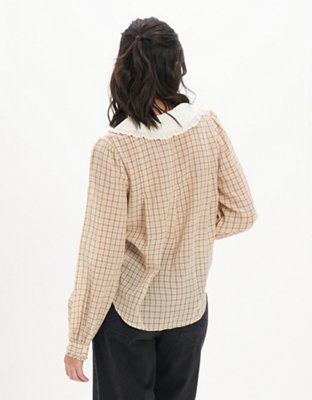 AE Camisa manga larga con botones y cuello con volantes