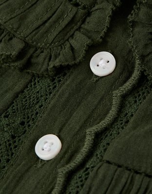 AE Blusa Plisada con Cuello