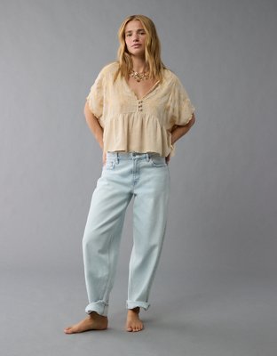AE Blusa Bordada con Escote V
