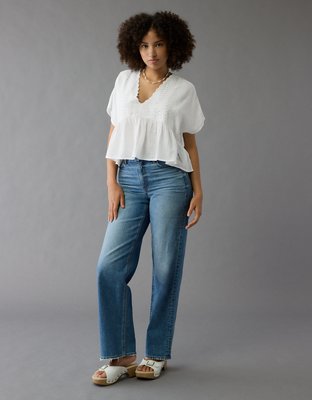 AE Blusa Bordada con Lentejuelas y Escote V