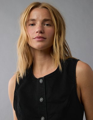 AE Crew Neck Button-Up Vest