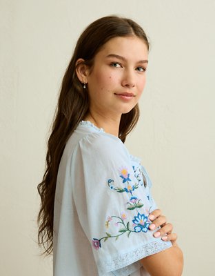 AE Flutter-Sleeve Embroidered Top