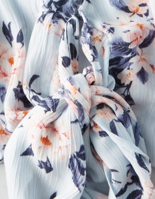 AE Tie Front Cold Shoulder Crop Top