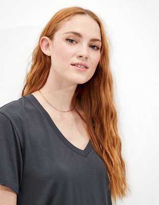 Женские футболки American Eagle AE Oversized Soft & Sexy V-Neck T-Shirt — фото 4