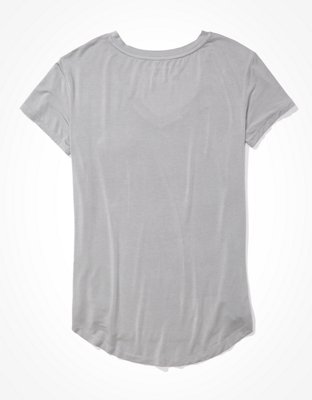 Женские футболки American Eagle AE Oversized Soft & Sexy V-Neck Pocket T-Shirt — фото 4