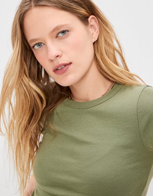 Women's T-Shirts: Oversized, Cropped & More | American Eagle