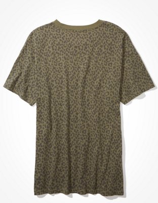 AE Oversized Weekend T-Shirt