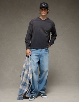 AE Boxy Long-Sleeve V-Neck T-Shirt