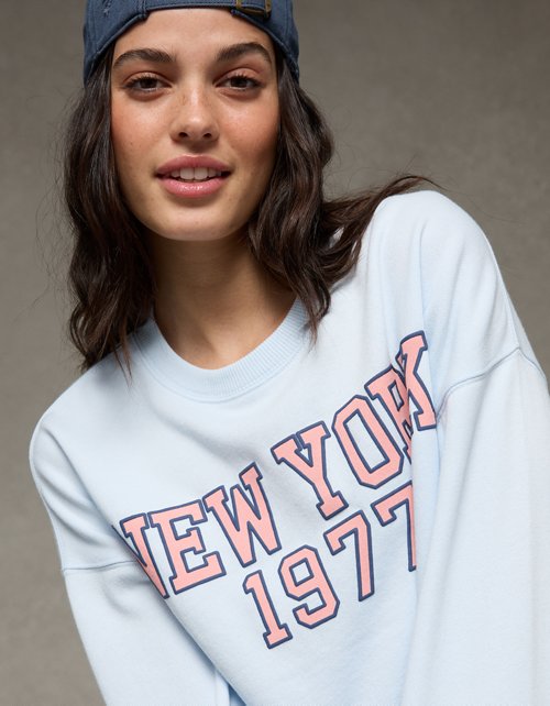 AE Graphic Crew Neck Sweatshirt