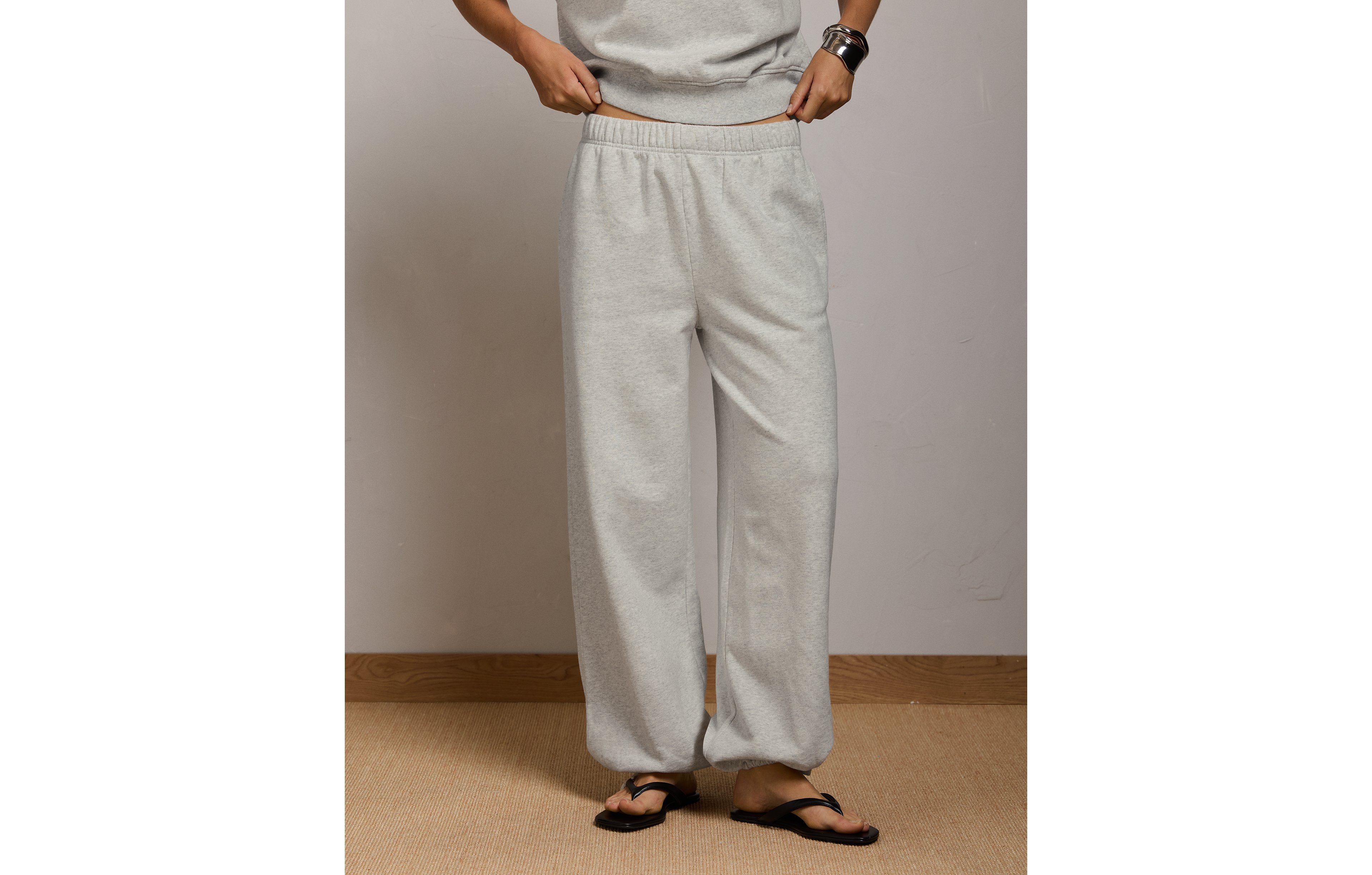 AE77 Balloon-Leg Tie-Hem Jogger