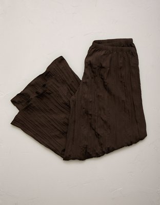 AE77 Crinkle Pants