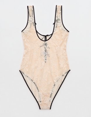 Show Off Feeling Femme Lace Bodysuit