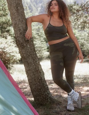 OFFLINE By Aerie The Hugger Bra deportivo de línea larga con espalda deportiva
