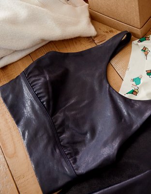 OFFLINE By Aerie The Hugger Crackle Sports Bra