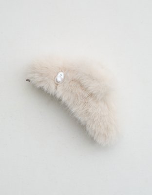 Aerie Furry Claw And Charm Clip