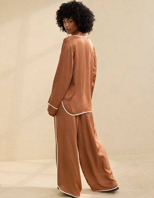 Женские рубашки Aerie Off-Duty Satin Piping Shirt — фото 3