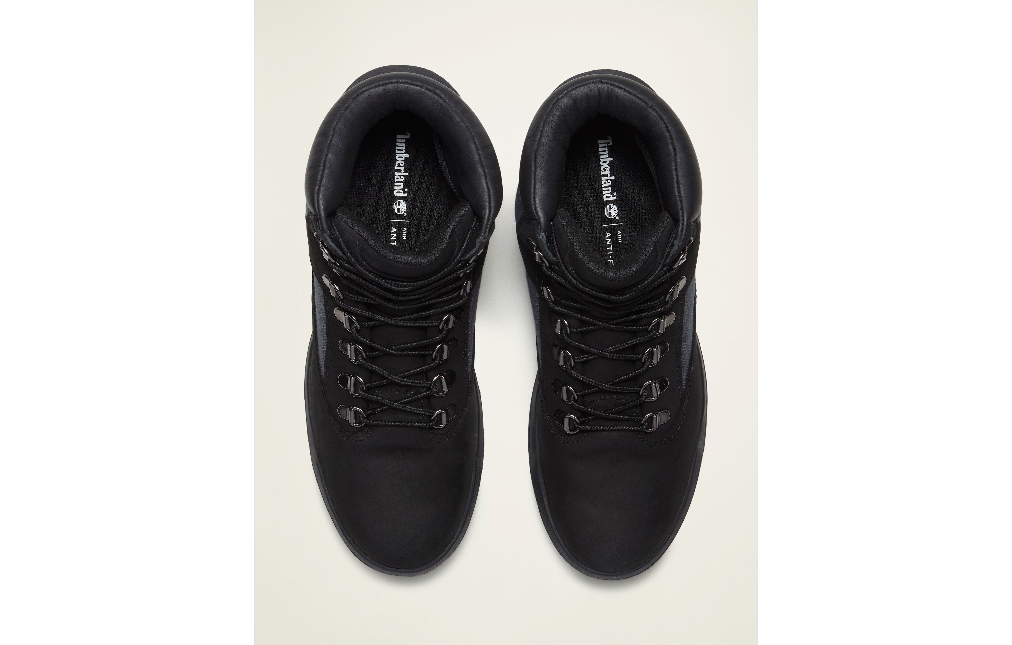 Timberland Men's Waterproof Mid Field Boot