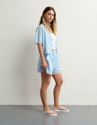 AE High-Waisted Embroidered Short