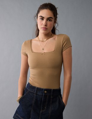 Justaucorps à boucle et décolleté carré à manches courtes AE