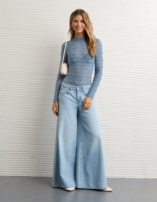 Justaucorps avec dentelle à col cheminée et à manches longues AE