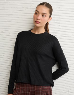 AE Long Sleeve Plush Crew Neck Top