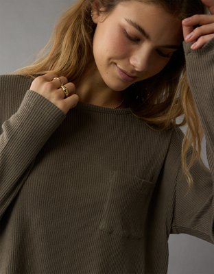 AE Plush Long-Sleeve Cropped Pocket T-Shirt