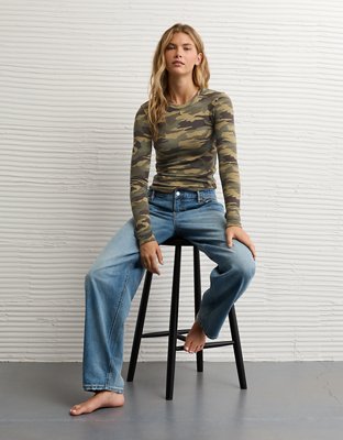 AE Long Sleeve Cozy Crewneck T-Shirt