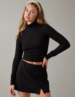 AE Long-Sleeve Cropped Hey Baby Mock Neck Tee