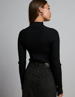 AE77 Premium Cashmere-Blend Turtleneck Sweater