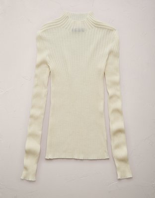 AE77 Premium Cashmere-Blend Turtleneck Sweater