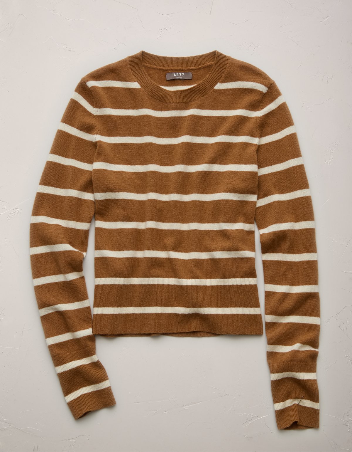 AE77 Premium Cashmere Sweater - image 3