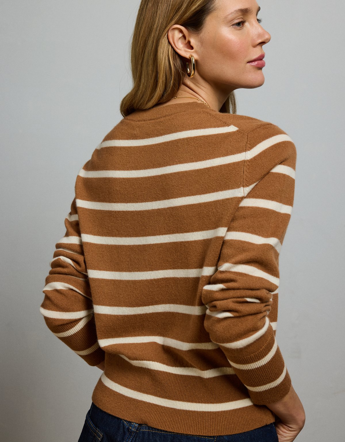 AE77 Premium Cashmere Sweater - image 5