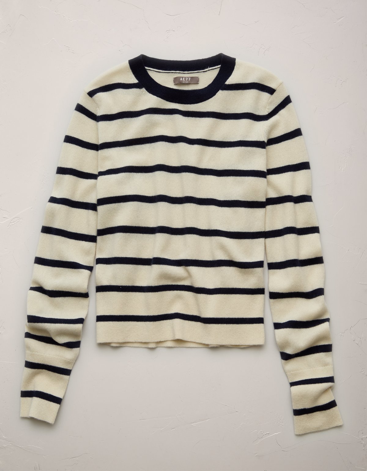AE77 Premium Cashmere Sweater - image 4