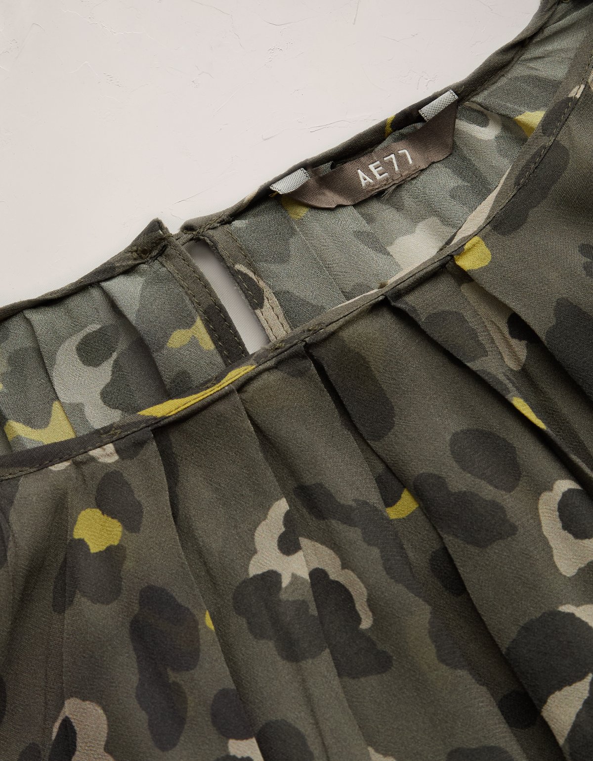 AE77 Premium Bubble Blouse - image 4
