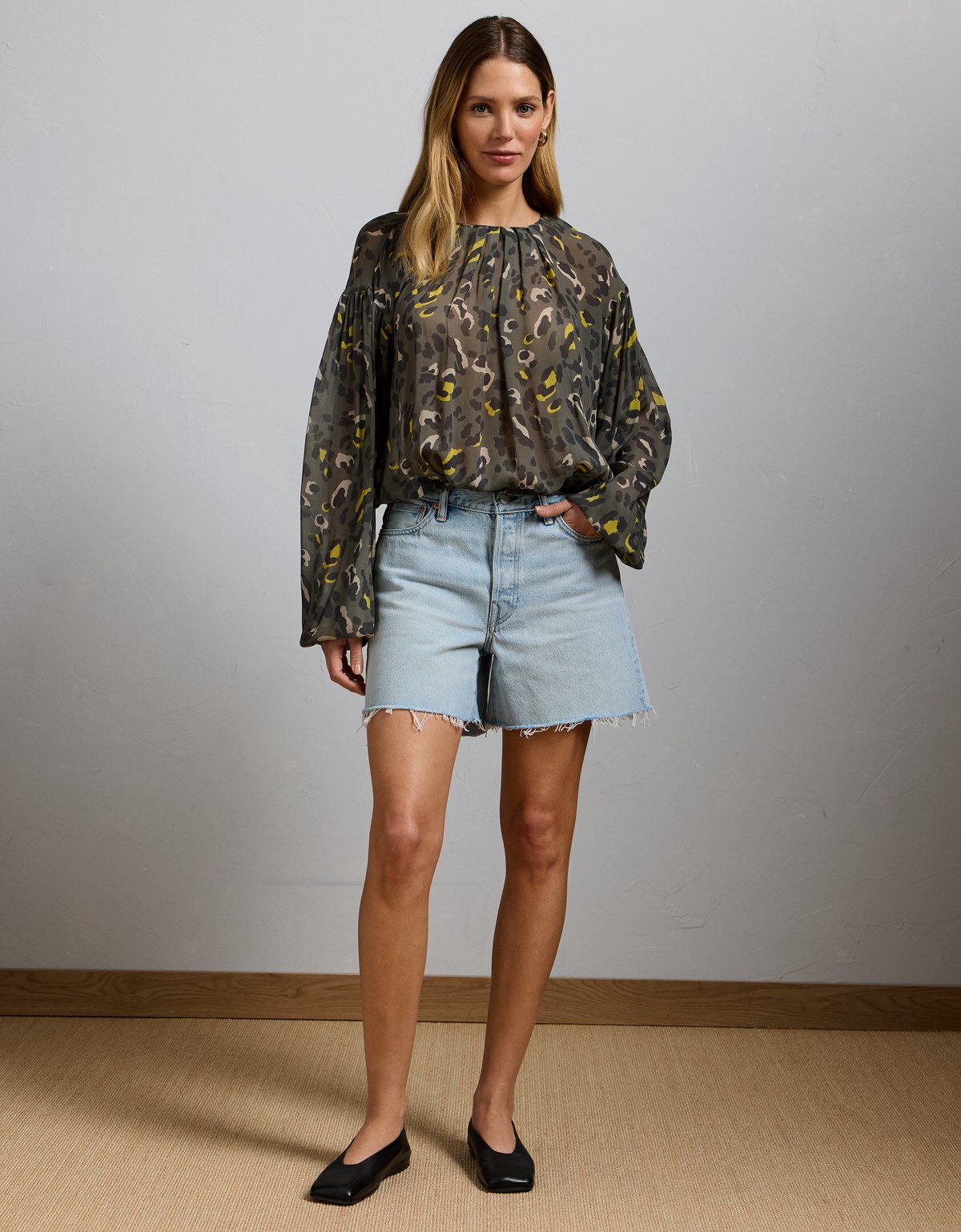 AE77 Premium Bubble Blouse - image 5