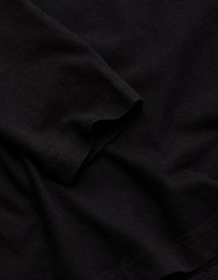 AE77 Premium Boxy Long-Sleeve Cropped T-Shirt