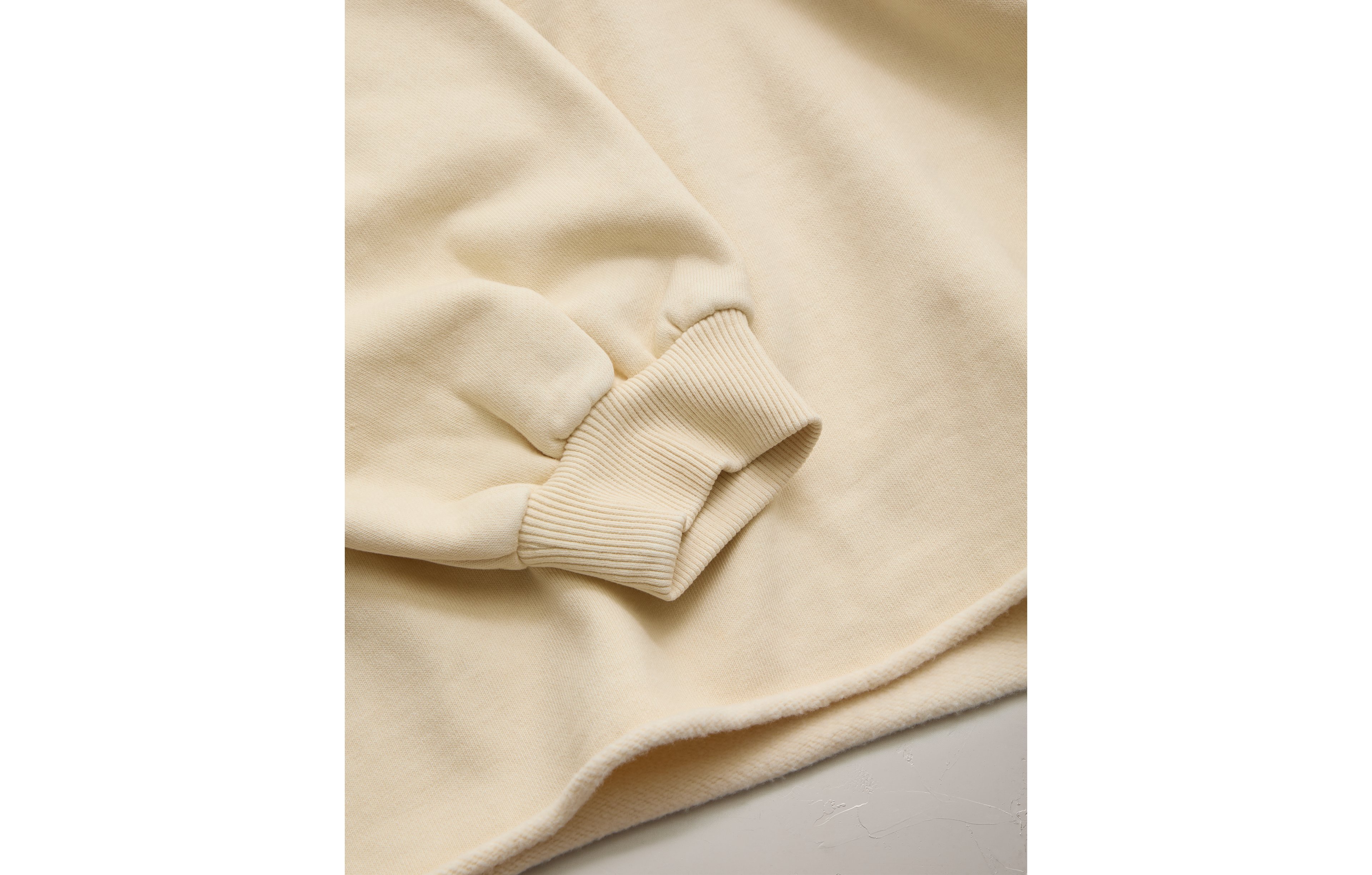 AE77 Premium Puff Sleeve Sweatshirt